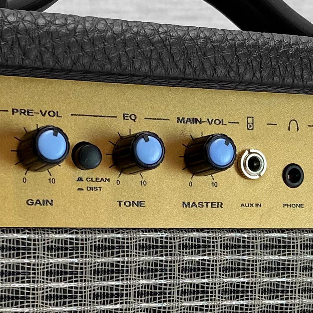 Portable Guitar Amplifier - Image 5