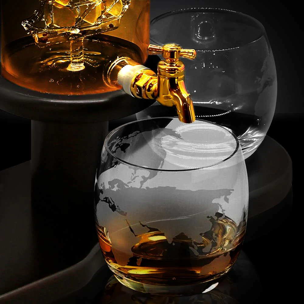 Glass Whiskey Decanter Set - Enhances Flavor - 780ml Clear Glass - Image 4